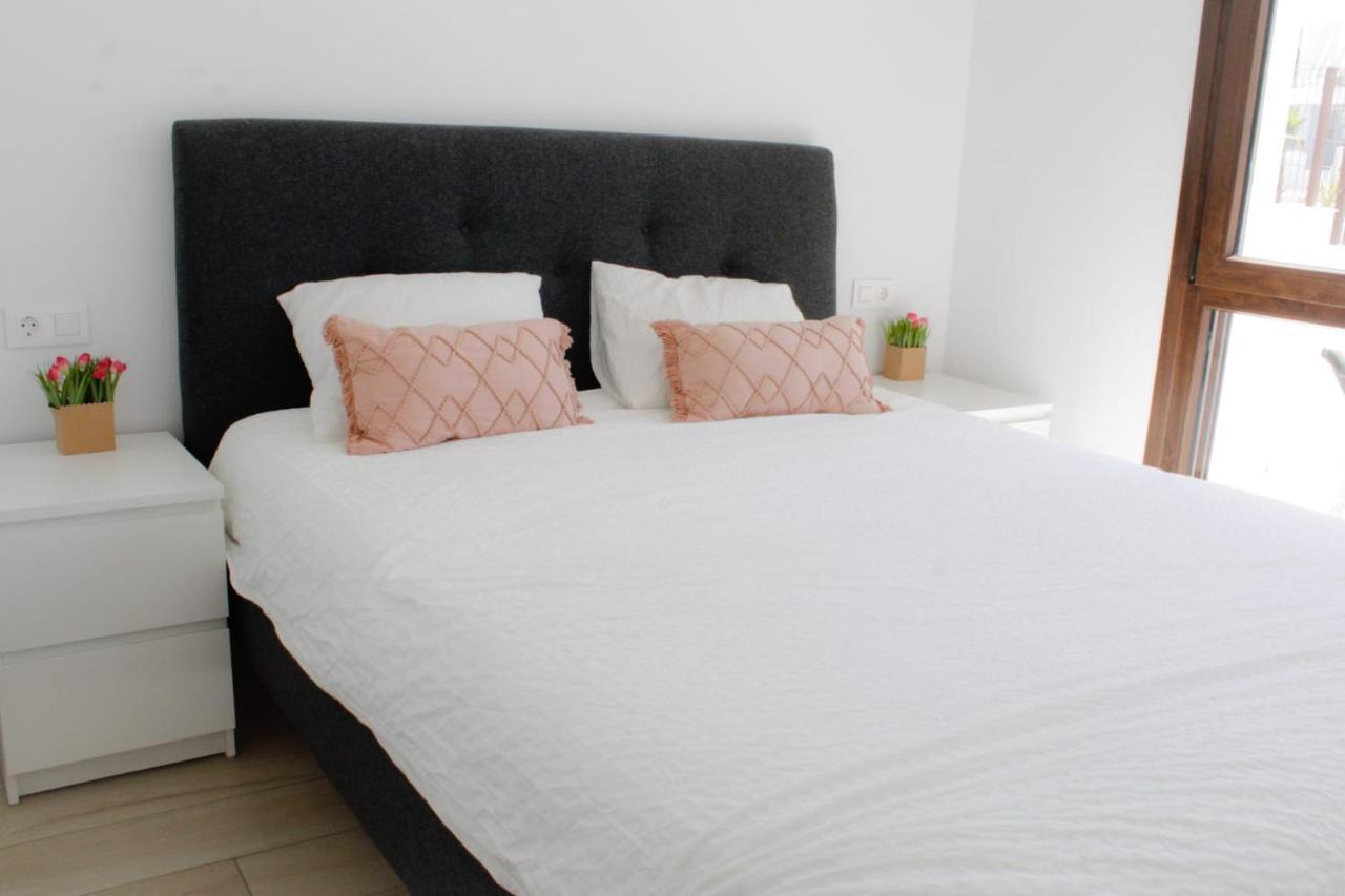 Beautiful Condo In Laguna Beach Resort Overlooking Laguna Rosa In Torrevieja With 2 Bedrooms And 2 Bathrooms 외부 사진