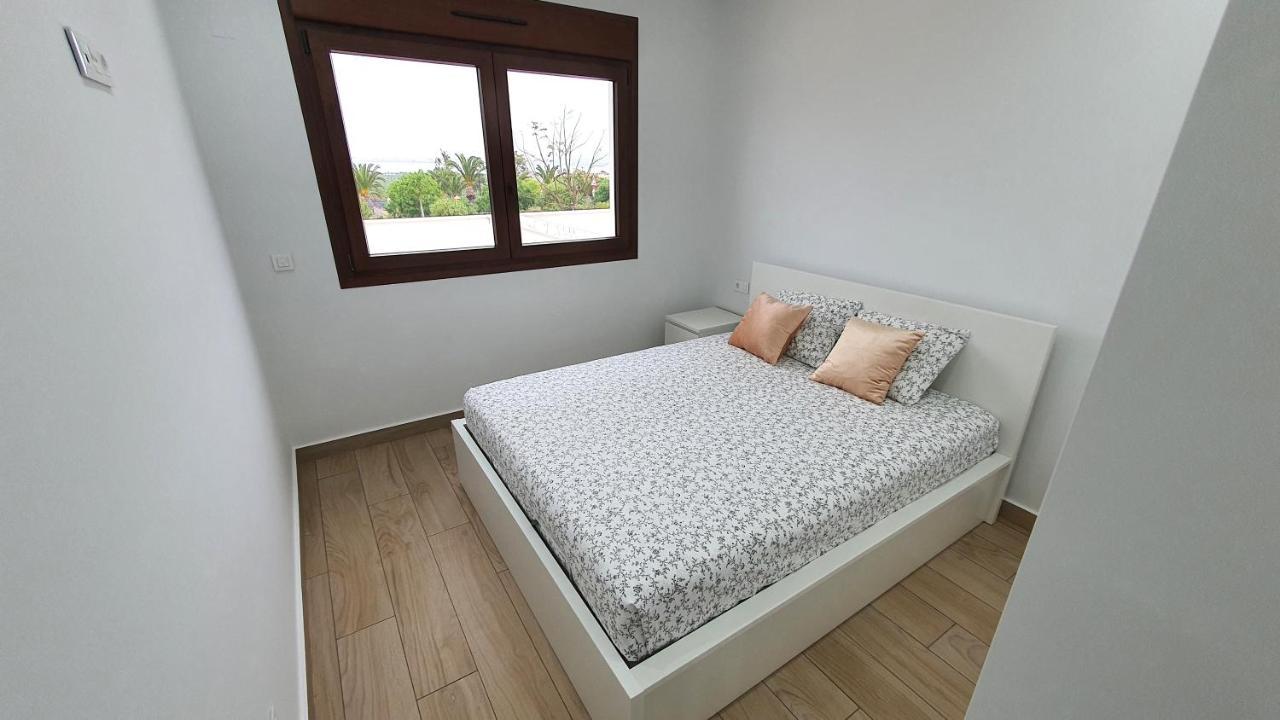Beautiful Condo In Laguna Beach Resort Overlooking Laguna Rosa In Torrevieja With 2 Bedrooms And 2 Bathrooms 외부 사진
